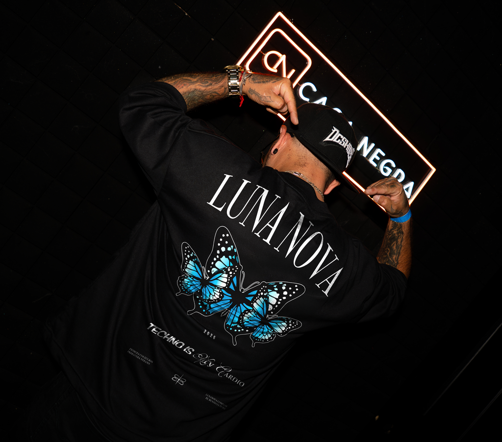 Oversize negra - Techno is my cardio